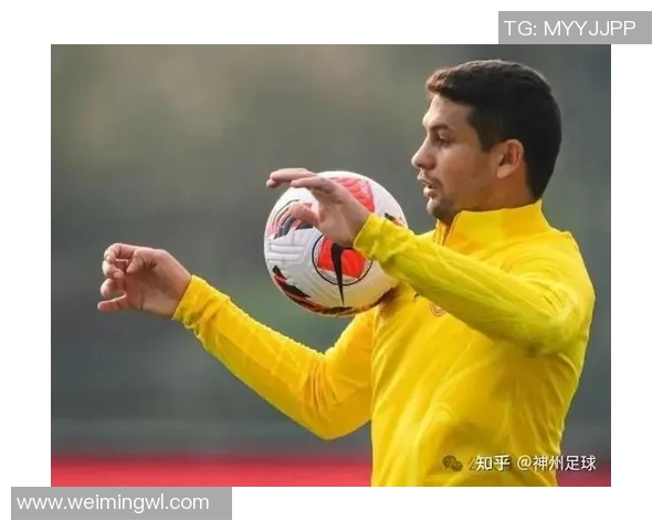 从绿茵场到战场足球明星转型为将军的传奇故事