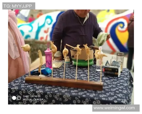 手艺人巧手捏制足球明星栩栩如生的艺术之旅