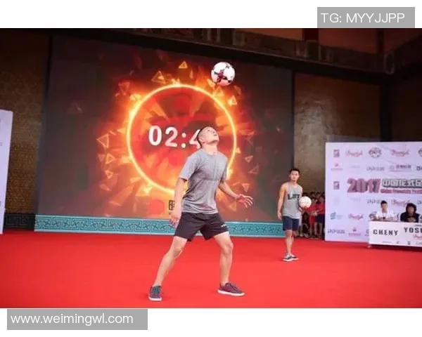 足球明星在舞台表演中意外受伤引发粉丝担忧与媒体热议